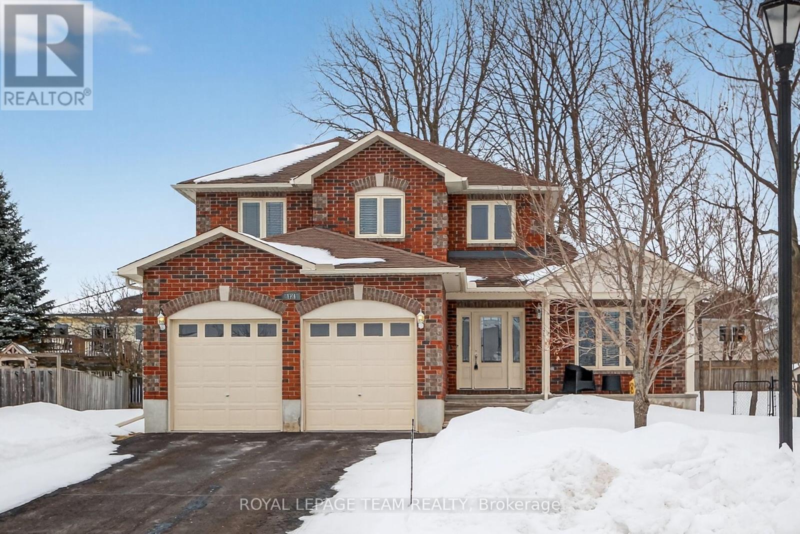 124 COMBA DRIVE, Carleton Place, Ontario