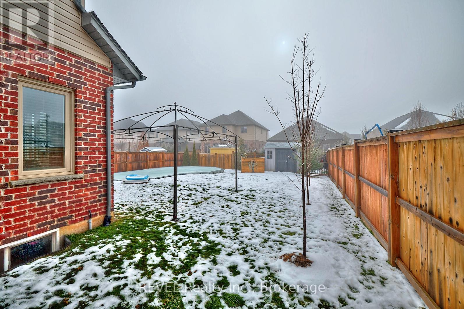 18 Brewerton Boulevard, Pelham, Ontario  L0S 1E5 - Photo 25 - X12800840