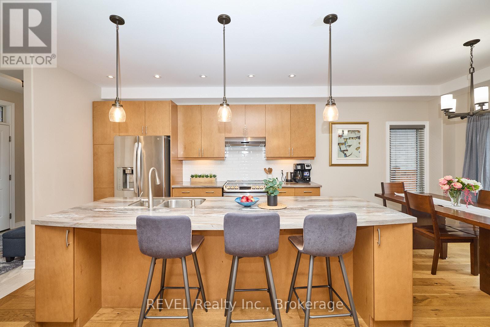 18 Brewerton Boulevard, Pelham, Ontario  L0S 1E5 - Photo 6 - X12800840