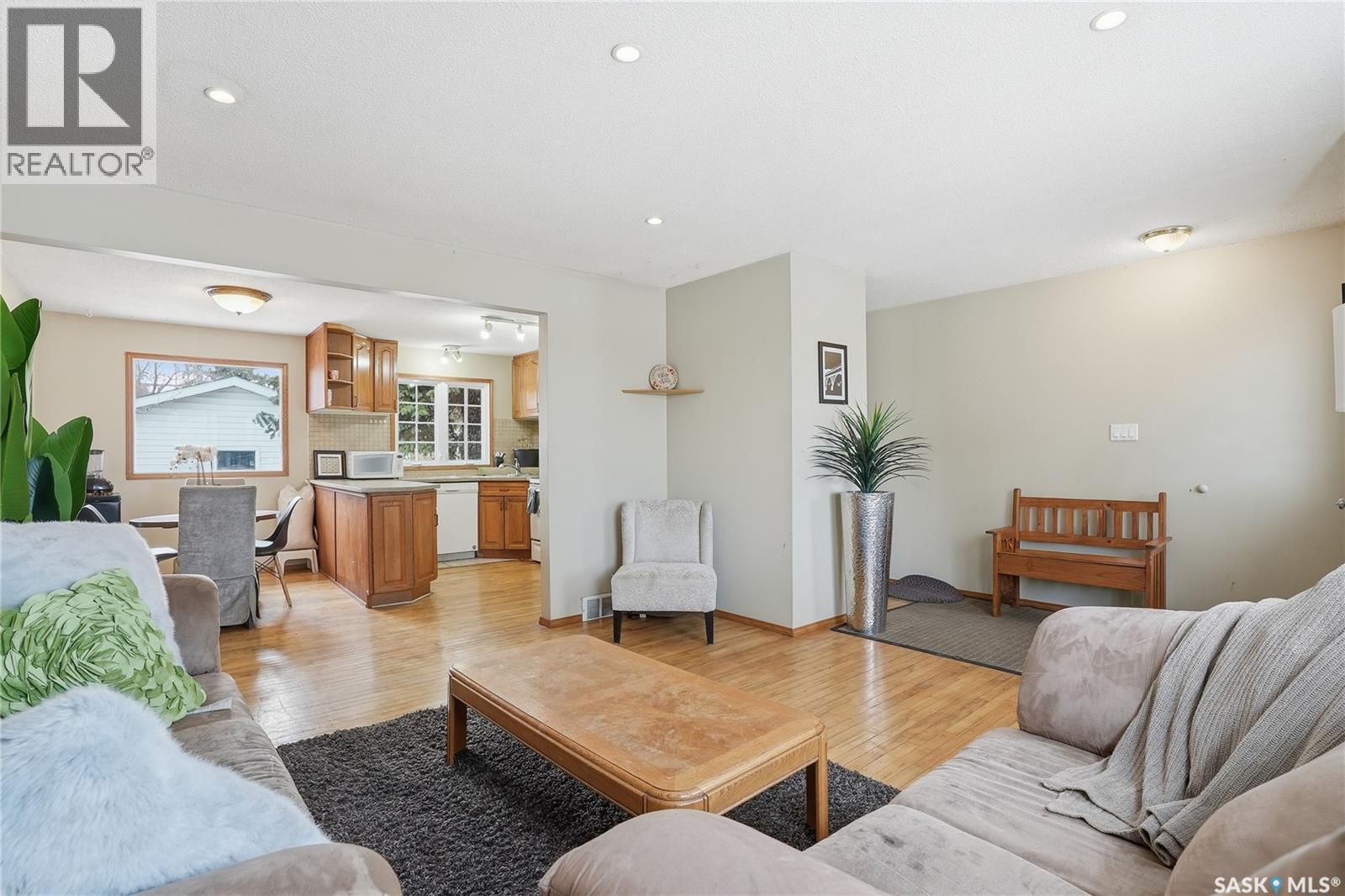 285 Carleton Drive, Saskatoon, Saskatchewan  S7H 3P1 - Photo 7 - SK028769