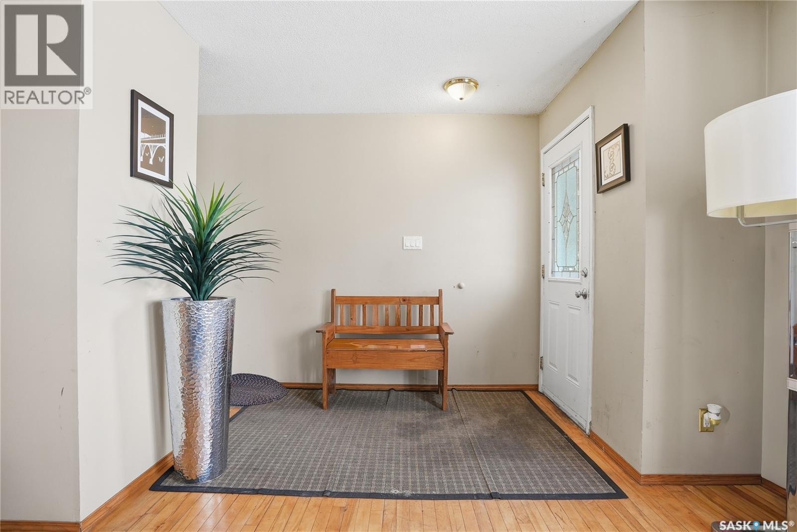 285 Carleton Drive, Saskatoon, Saskatchewan  S7H 3P1 - Photo 4 - SK028769