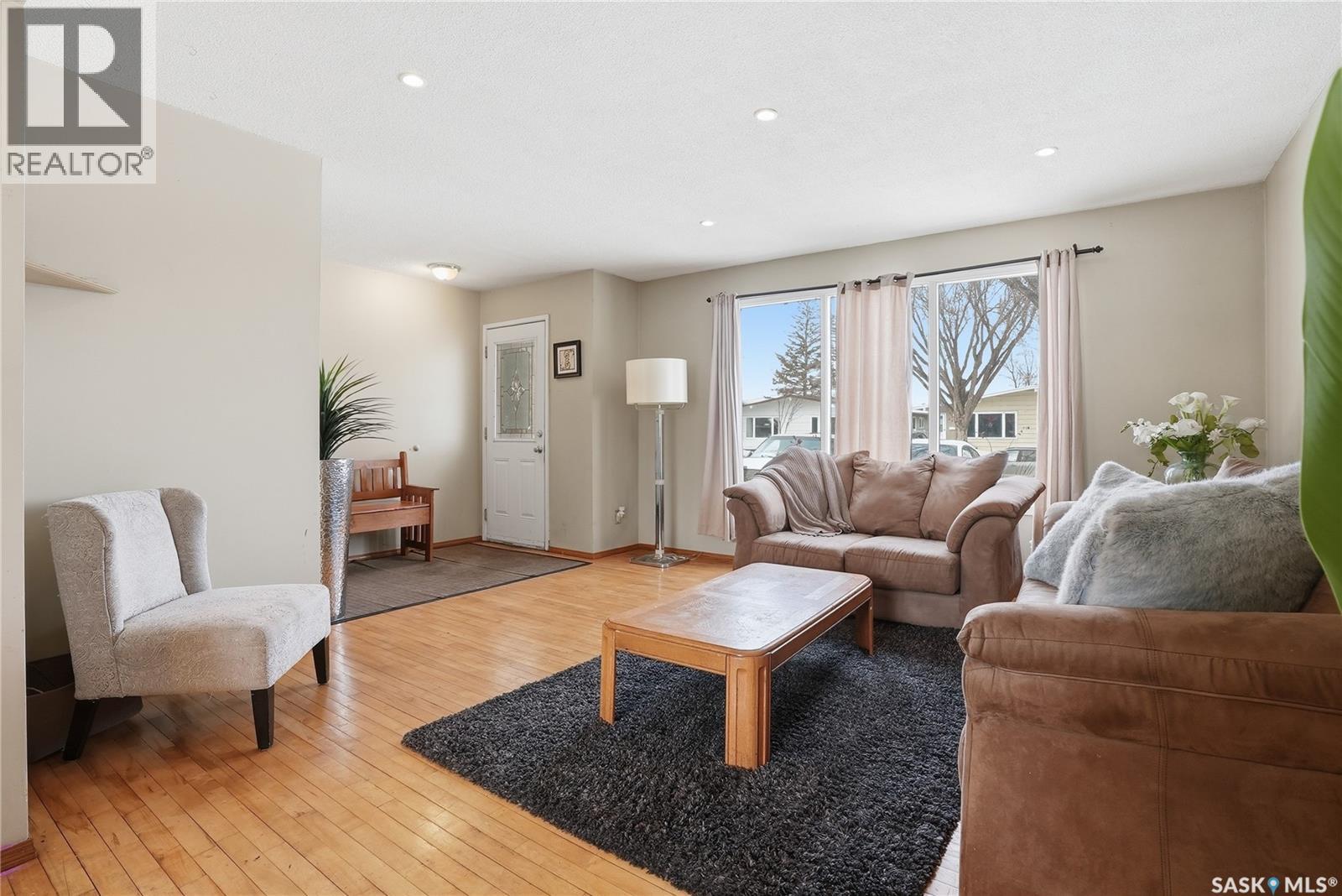 285 Carleton Drive, Saskatoon, Saskatchewan  S7H 3P1 - Photo 6 - SK028769