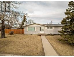 581 Broadview Street, Pincher Creek, Alberta