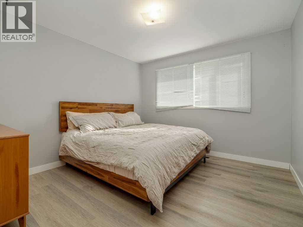 730 Blairmore Street, Pincher Creek, Alberta  T0K 1W0 - Photo 15 - A2286528