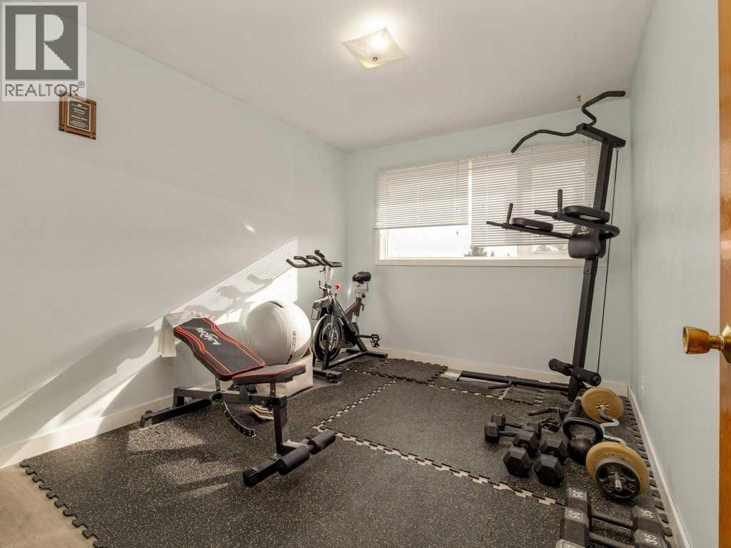 730 Blairmore Street, Pincher Creek, Alberta  T0K 1W0 - Photo 19 - A2286528