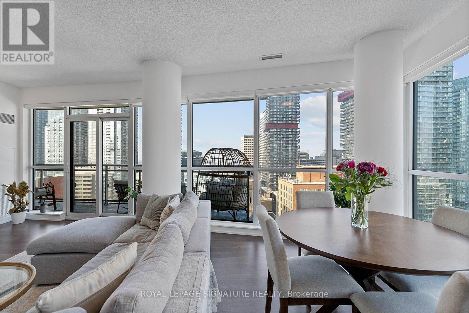 1702 - 89 Dunfield Avenue, Toronto, Ontario  M4S 0A4 - Photo 13 - C12800814