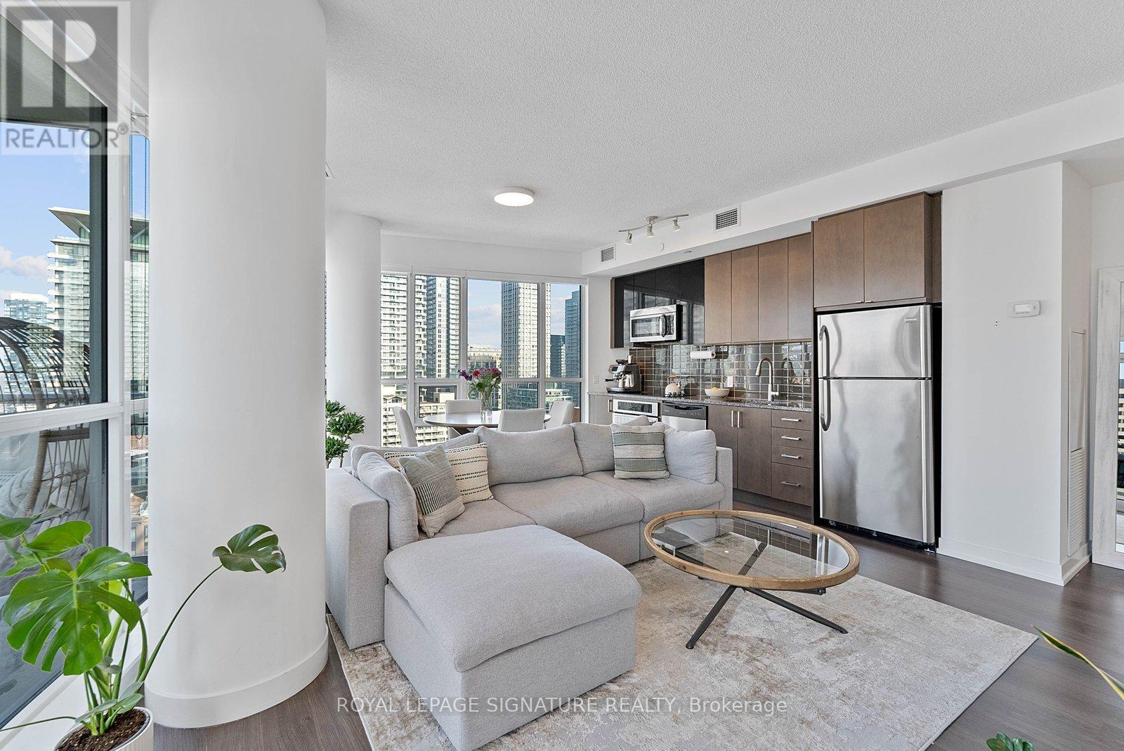 1702 - 89 Dunfield Avenue, Toronto, Ontario  M4S 0A4 - Photo 2 - C12800814