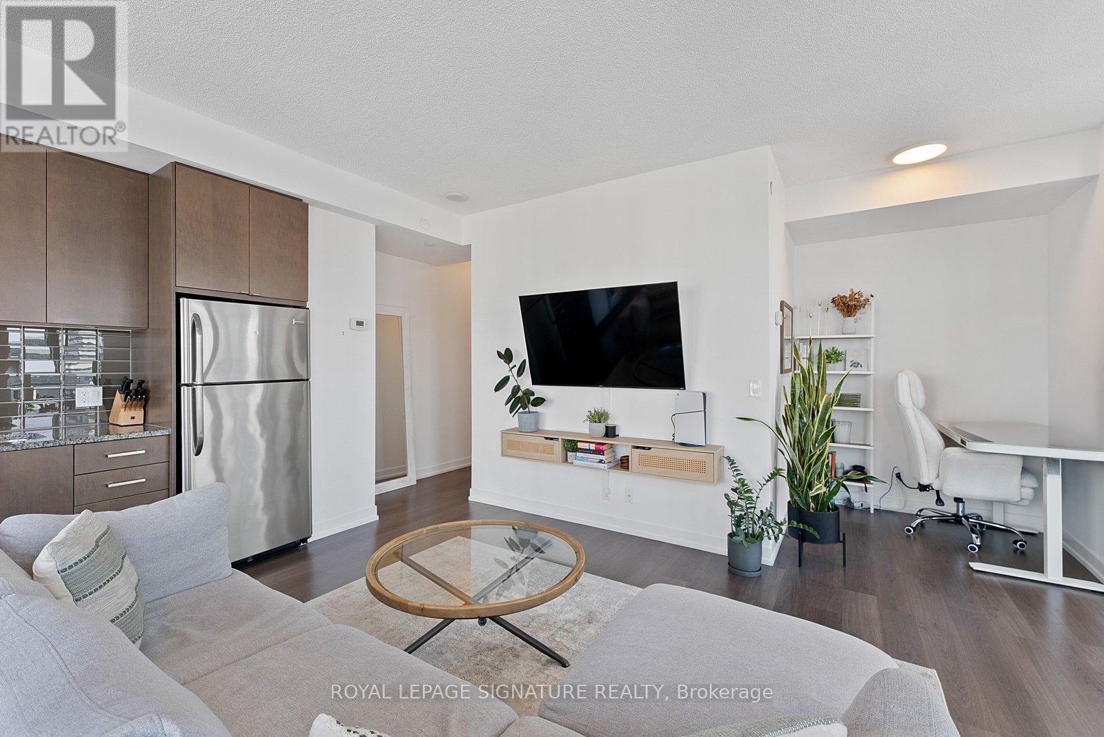 1702 - 89 Dunfield Avenue, Toronto, Ontario  M4S 0A4 - Photo 6 - C12800814