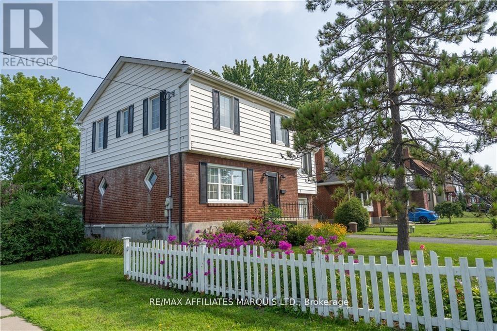 3 Old Orchard Avenue, Cornwall, Ontario  K6H 2H1 - Photo 2 - X12800806