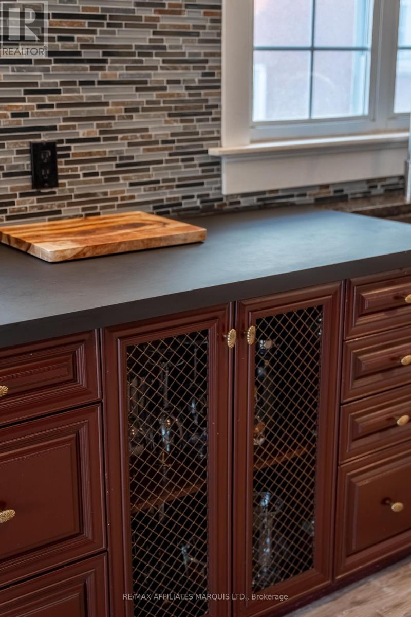 127 Marlborough Street N, Cornwall, Ontario  K6H 4A1 - Photo 6 - X12800854