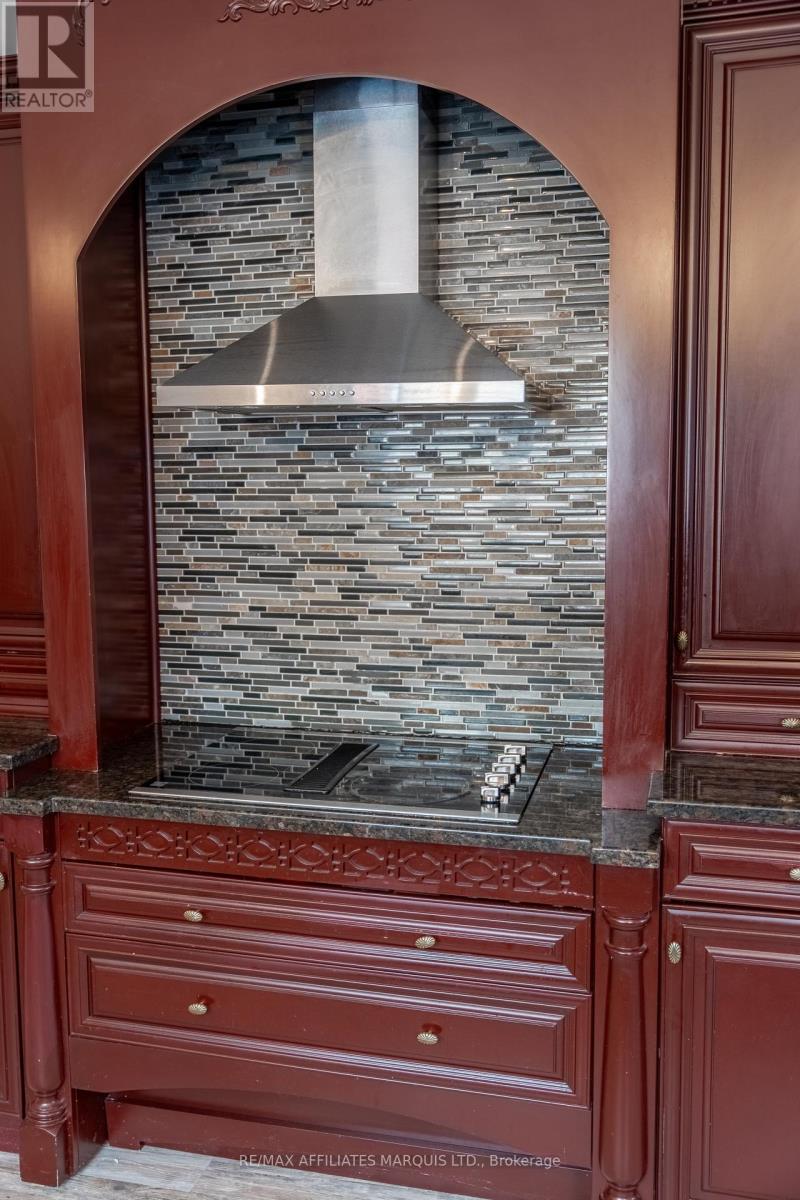 127 Marlborough Street N, Cornwall, Ontario  K6H 4A1 - Photo 8 - X12800854