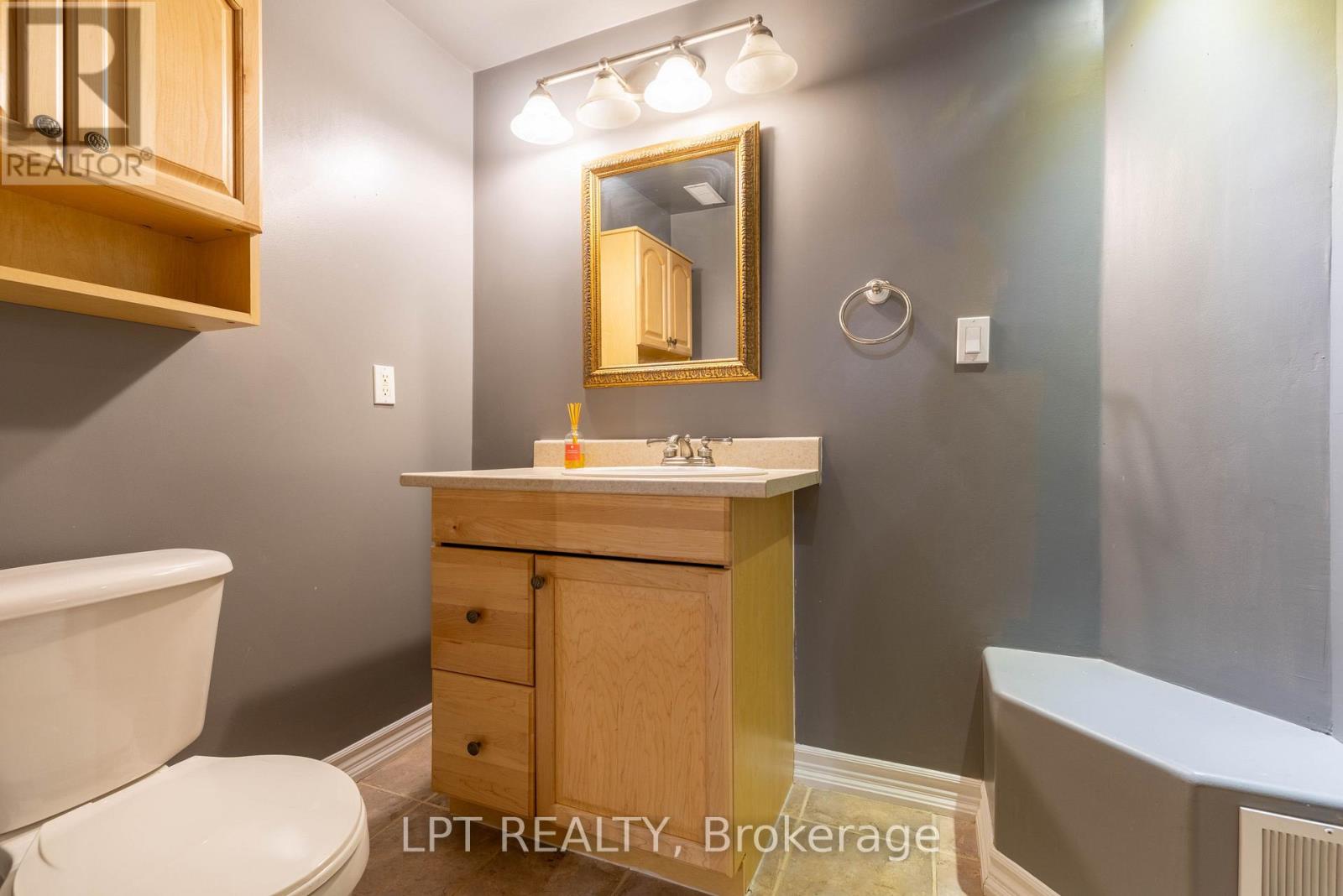 36 Ivygreen Road, Georgina, Ontario  L4P 4B7 - Photo 33 - N12800778