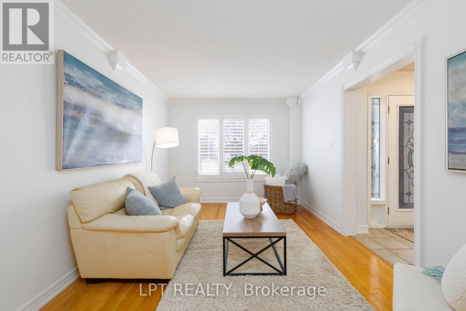 36 Ivygreen Road, Georgina, Ontario  L4P 4B7 - Photo 6 - N12800778