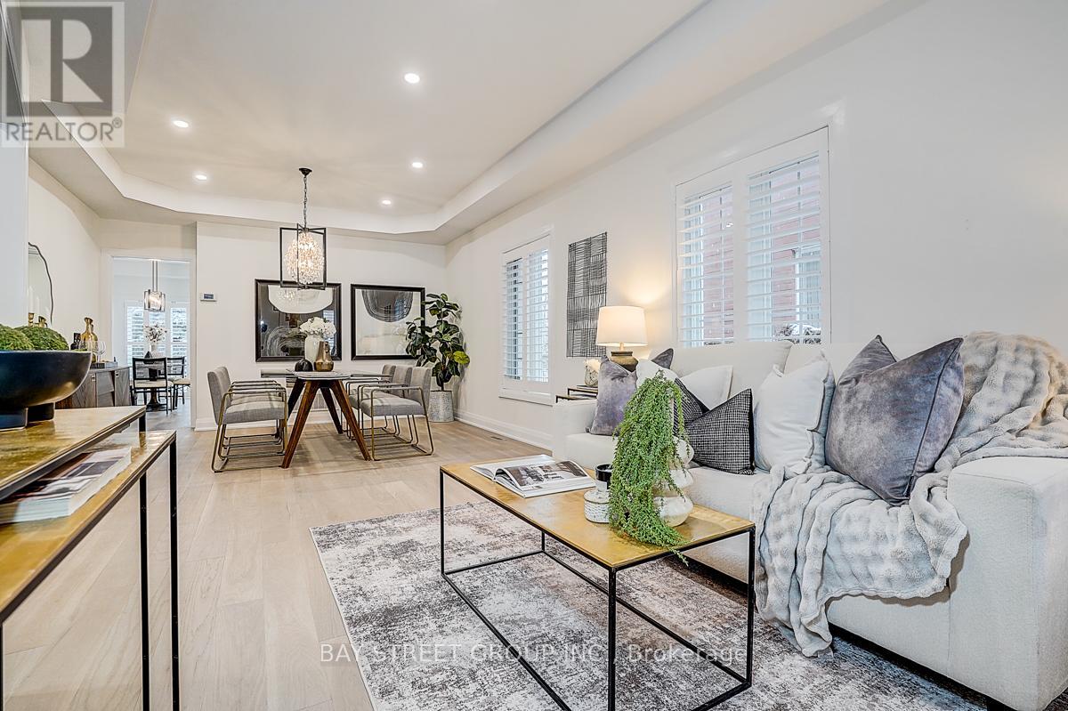 10 Kimono Crescent, Richmond Hill (Rouge Woods), Ontario  L4S 1X5 - Photo 3 - N12800790