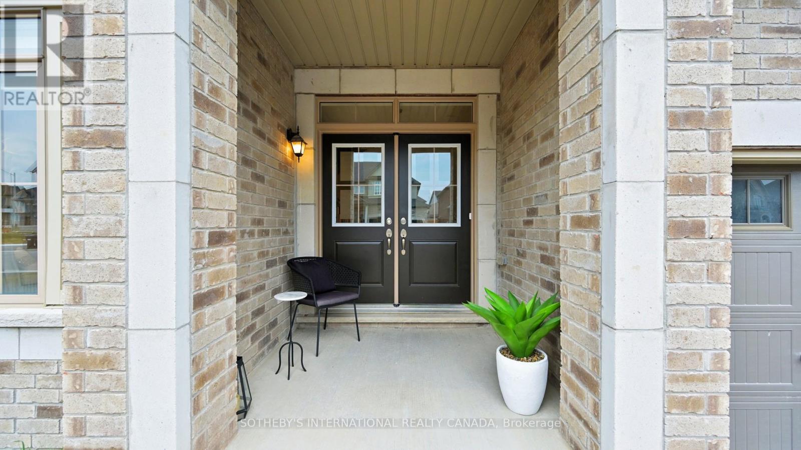 1633 Corsal Court, Innisfil, Ontario  L9S 0J9 - Photo 3 - N12800822