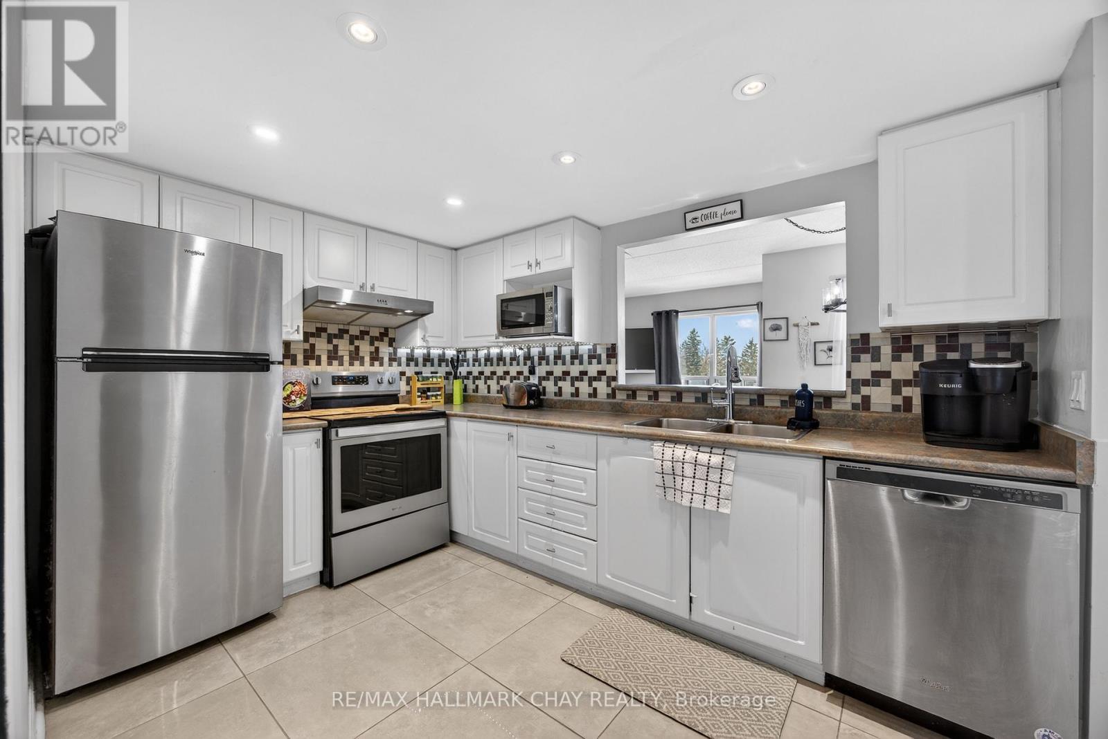 508 - 160 Wellington Street E, Aurora, Ontario  L4G 1J3 - Photo 4 - N12800848