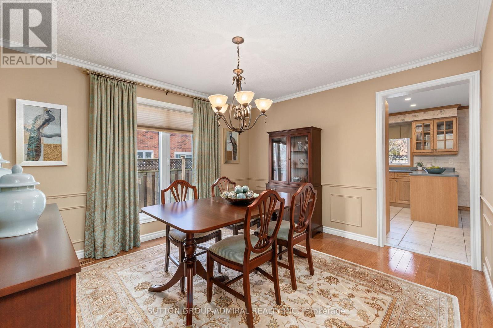 73 Crystal Drive, Richmond Hill, Ontario  L4C 7Y7 - Photo 15 - N12800868