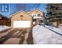 73 CRYSTAL DRIVE, Richmond Hill, Ontario
