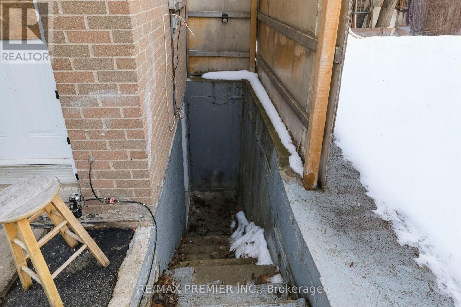 3783 Morning Star Drive, Mississauga, Ontario  L4T 1Y6 - Photo 48 - W12798352