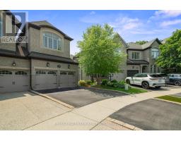2092 PINEVALLEY CRESCENT, Oakville, Ontario