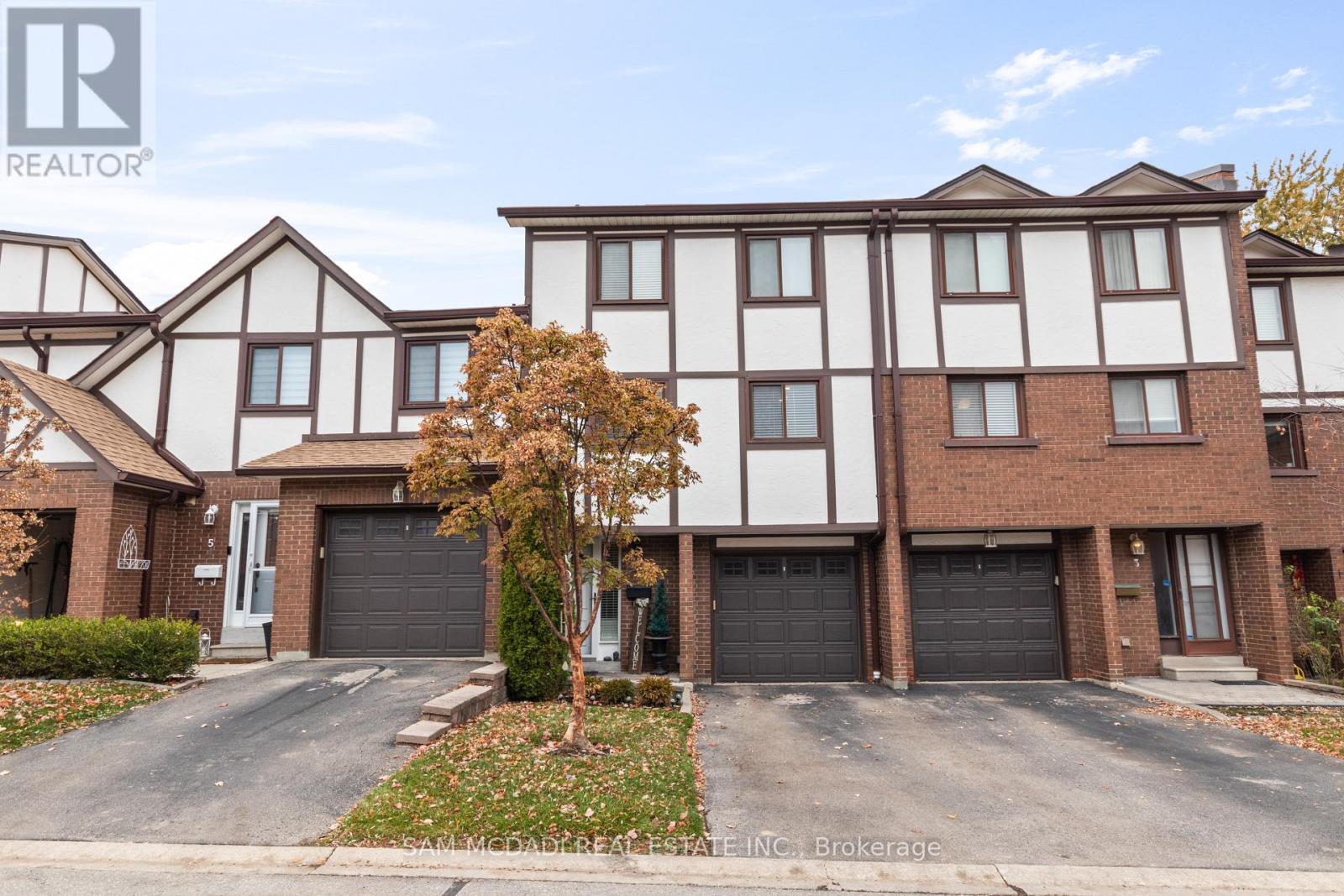 4 - 4230 Fieldgate Drive, Mississauga, Ontario  L4W 2M5 - Photo 2 - W12800800