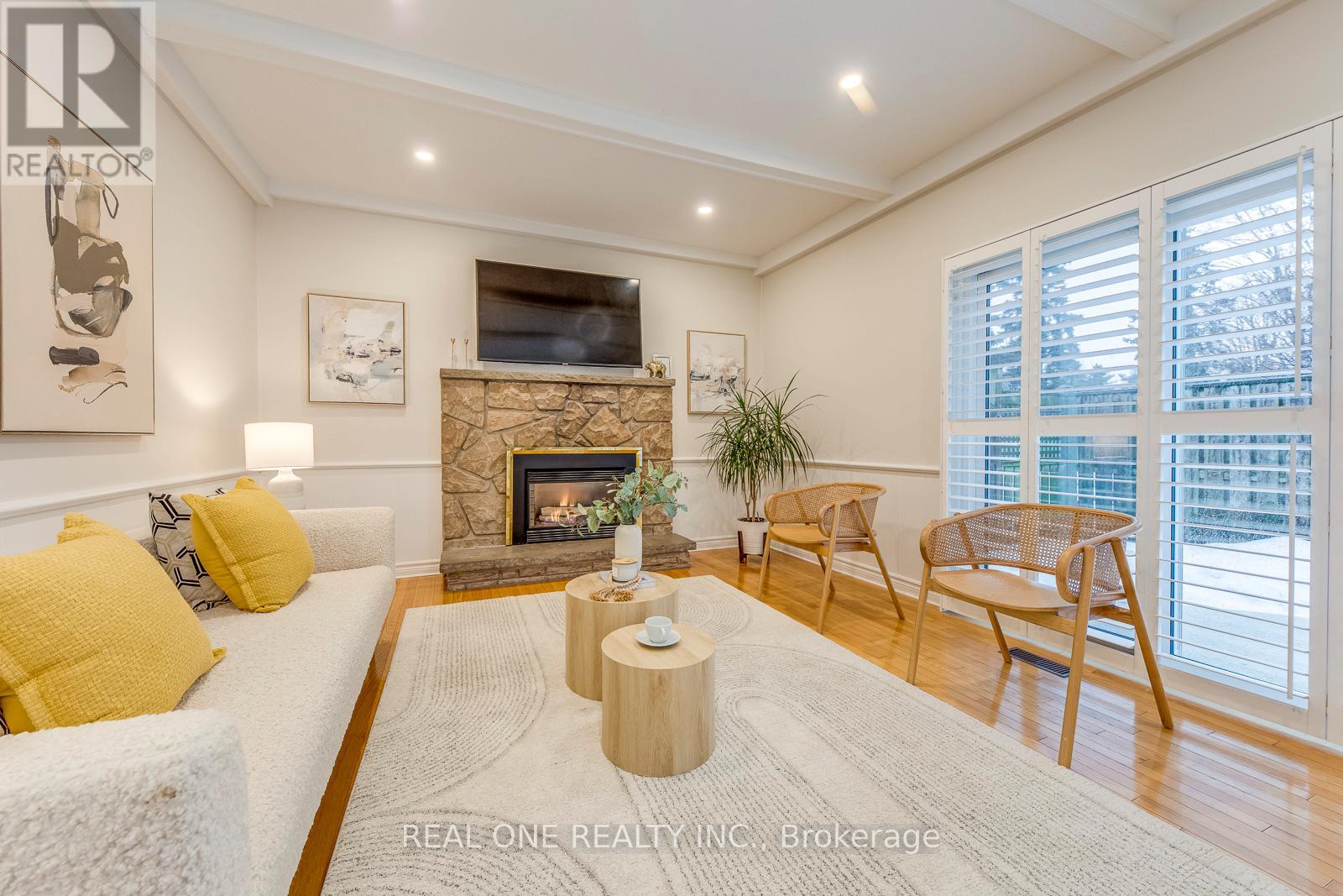 185 All Saints Crescent, Oakville, Ontario  L6J 5Y6 - Photo 13 - W12800830