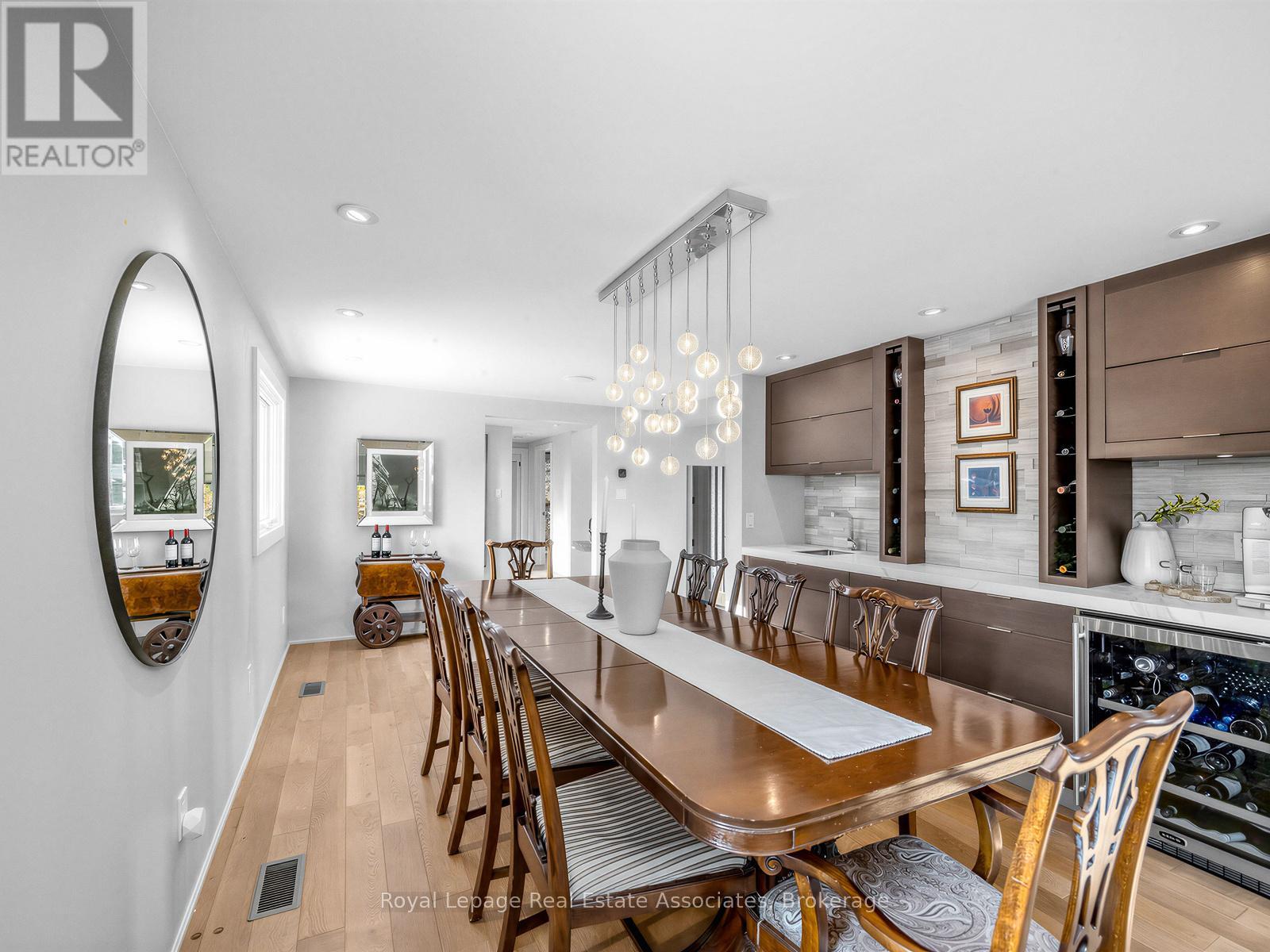 1510 Point O Woods Road, Mississauga, Ontario  L5G 2X7 - Photo 11 - W12800842