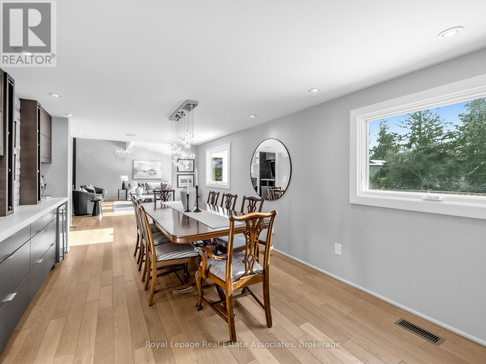 1510 Point O Woods Road, Mississauga, Ontario  L5G 2X7 - Photo 14 - W12800842