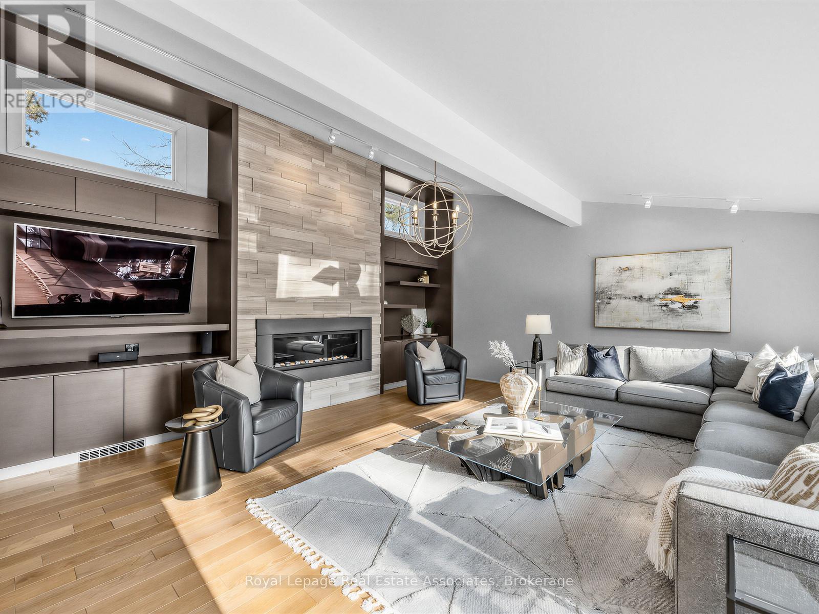 1510 Point O Woods Road, Mississauga, Ontario  L5G 2X7 - Photo 15 - W12800842