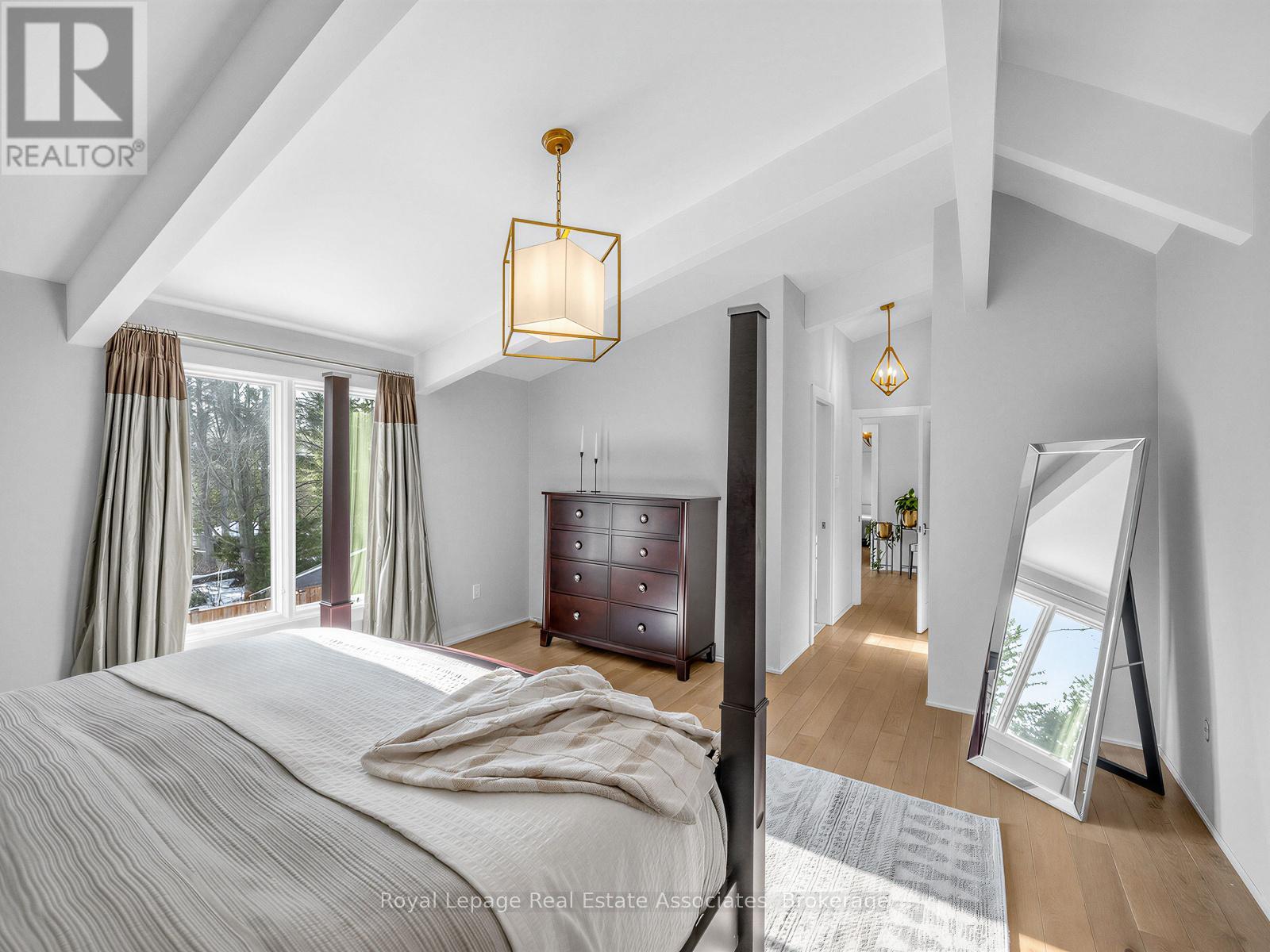 1510 Point O Woods Road, Mississauga, Ontario  L5G 2X7 - Photo 26 - W12800842