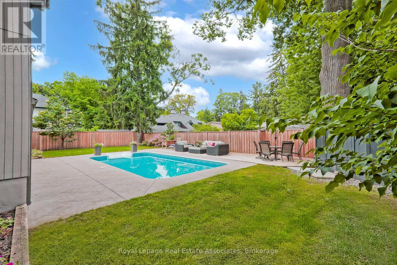 1510 Point O Woods Road, Mississauga, Ontario  L5G 2X7 - Photo 39 - W12800842