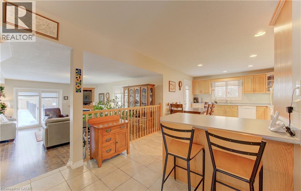 505 Sandbanks Crescent, Waterloo, Ontario  N2V 2J3 - Photo 12 - 40802574