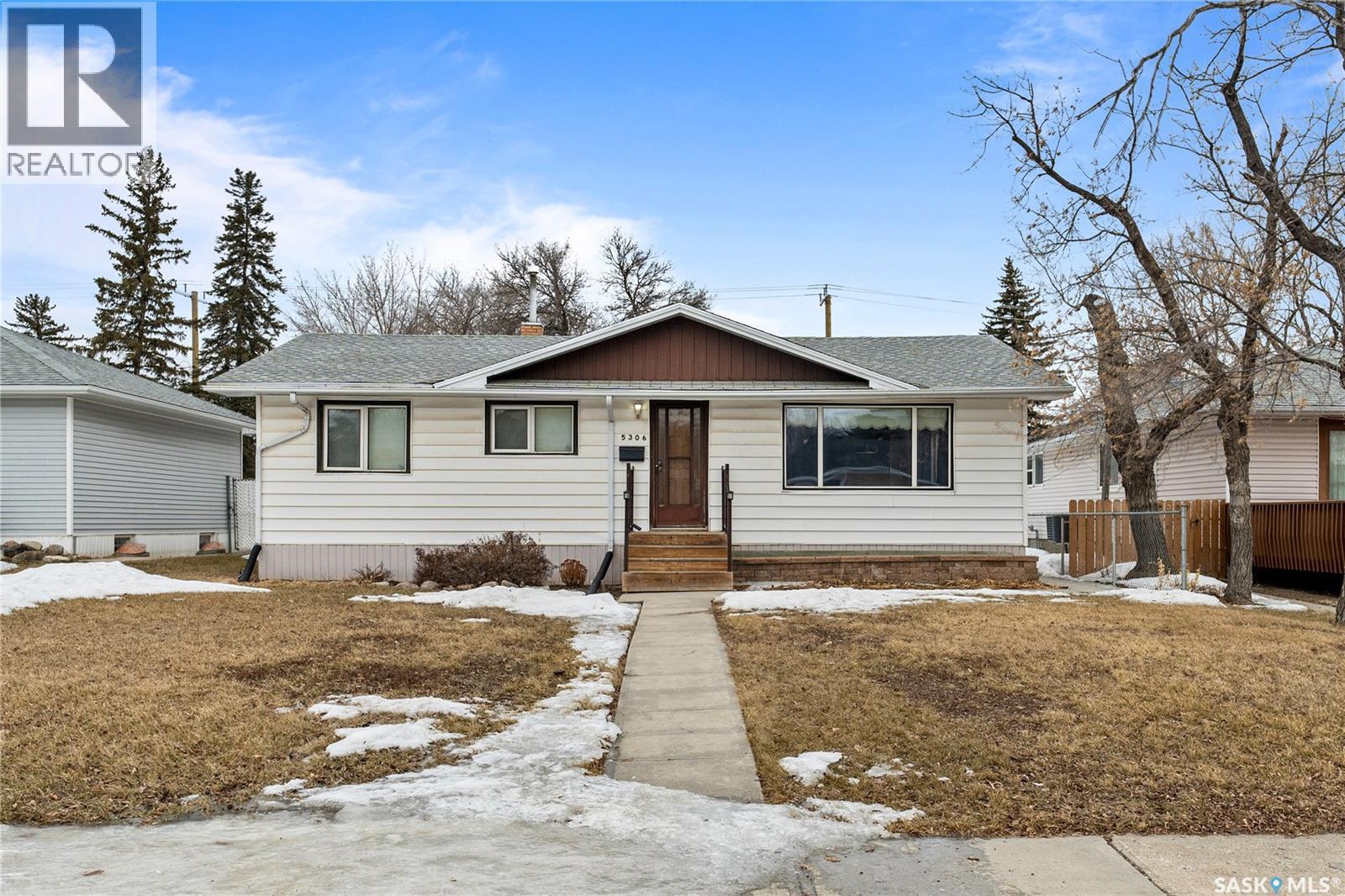 5306 5th AVENUE, Regina, Saskatchewan