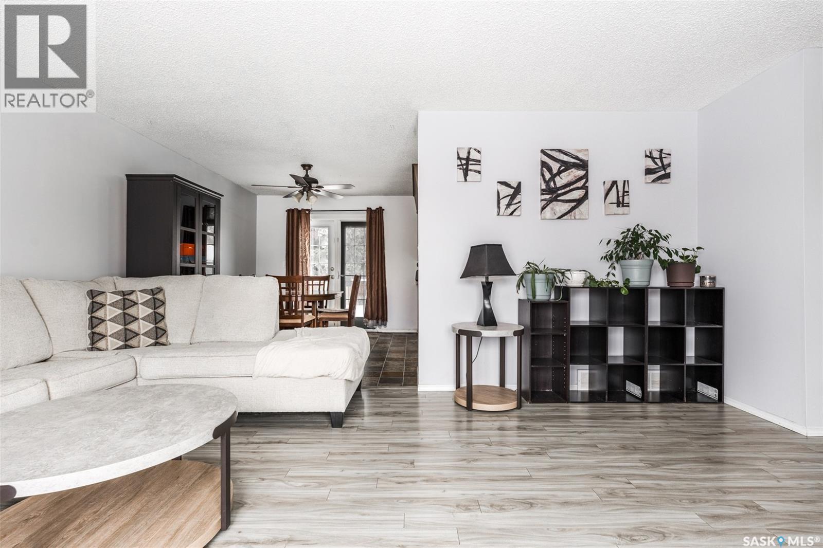 215 Needham Crescent, Saskatoon, Saskatchewan  S7M 4X3 - Photo 6 - SK028632