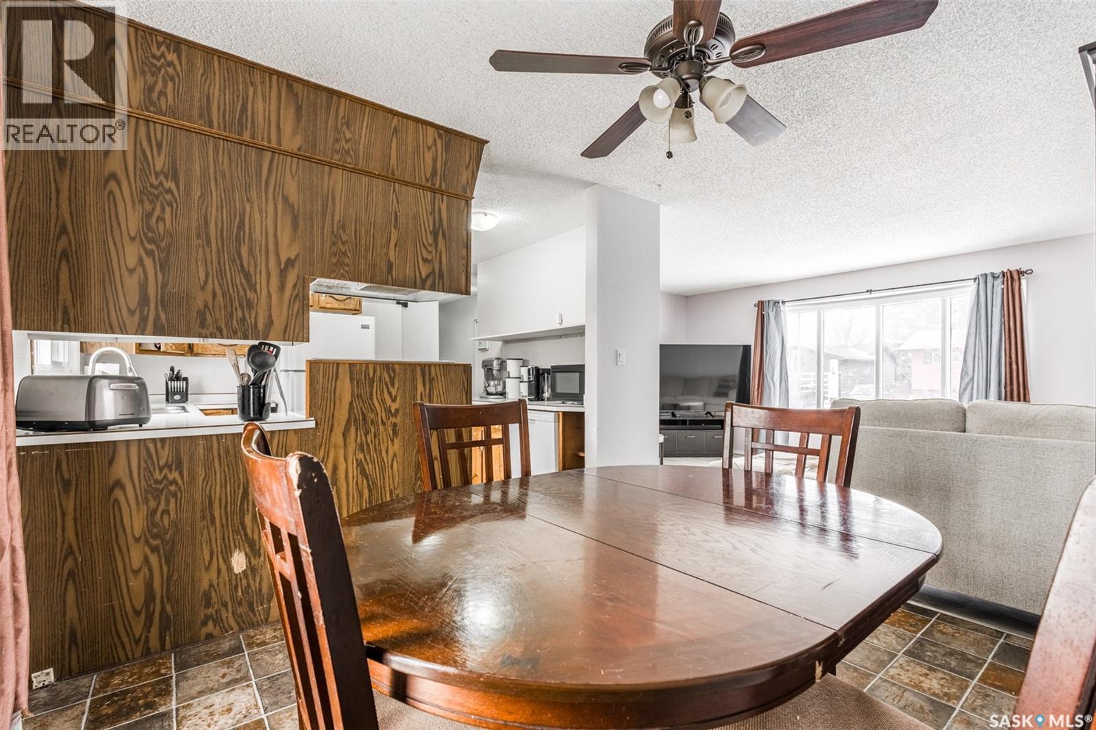 215 Needham Crescent, Saskatoon, Saskatchewan  S7M 4X3 - Photo 8 - SK028632