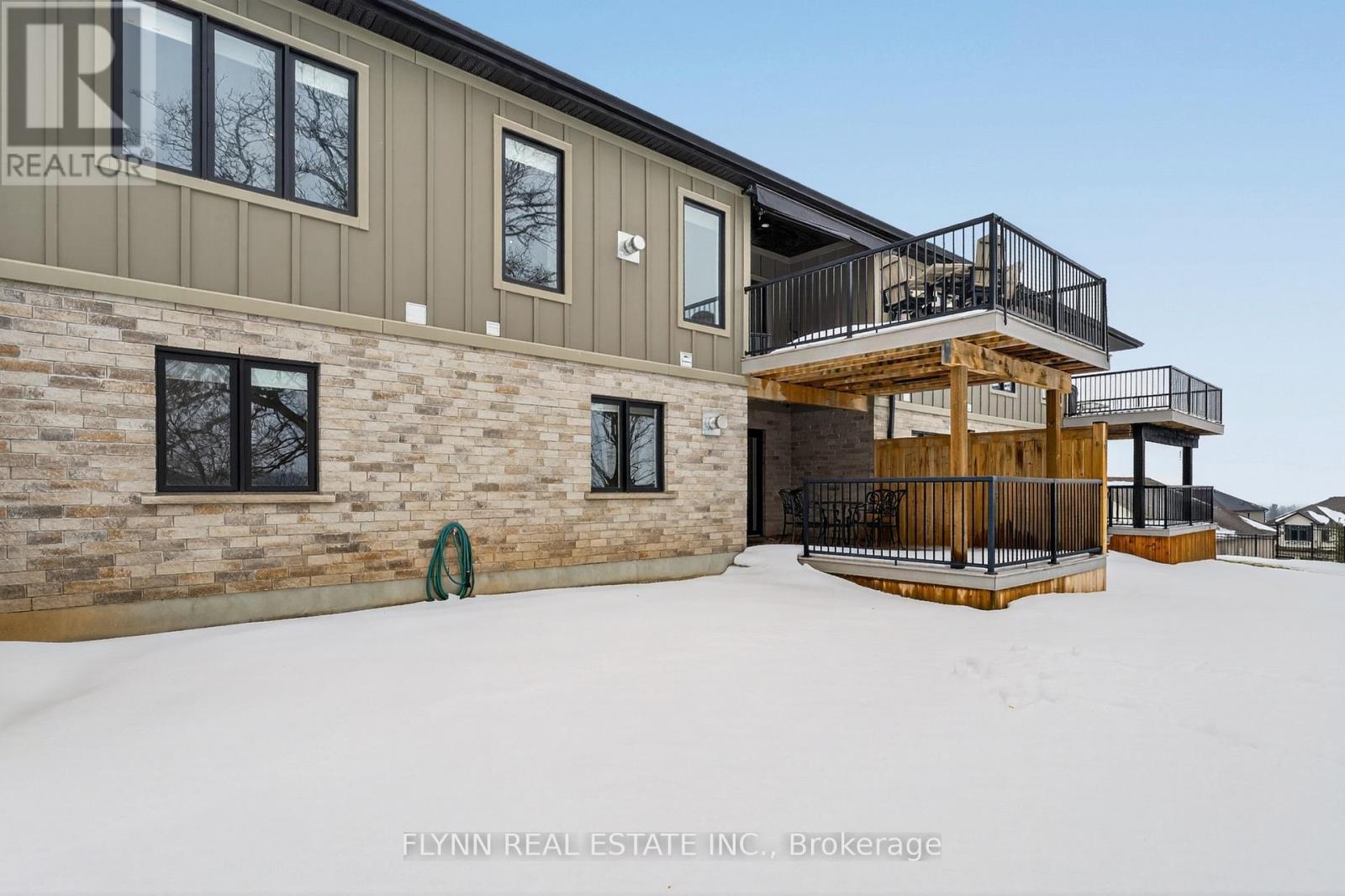 32 Ridgeview Crescent, Niagara-On-The-Lake, Ontario L0S 1J1 - Photo 42 - X12800762