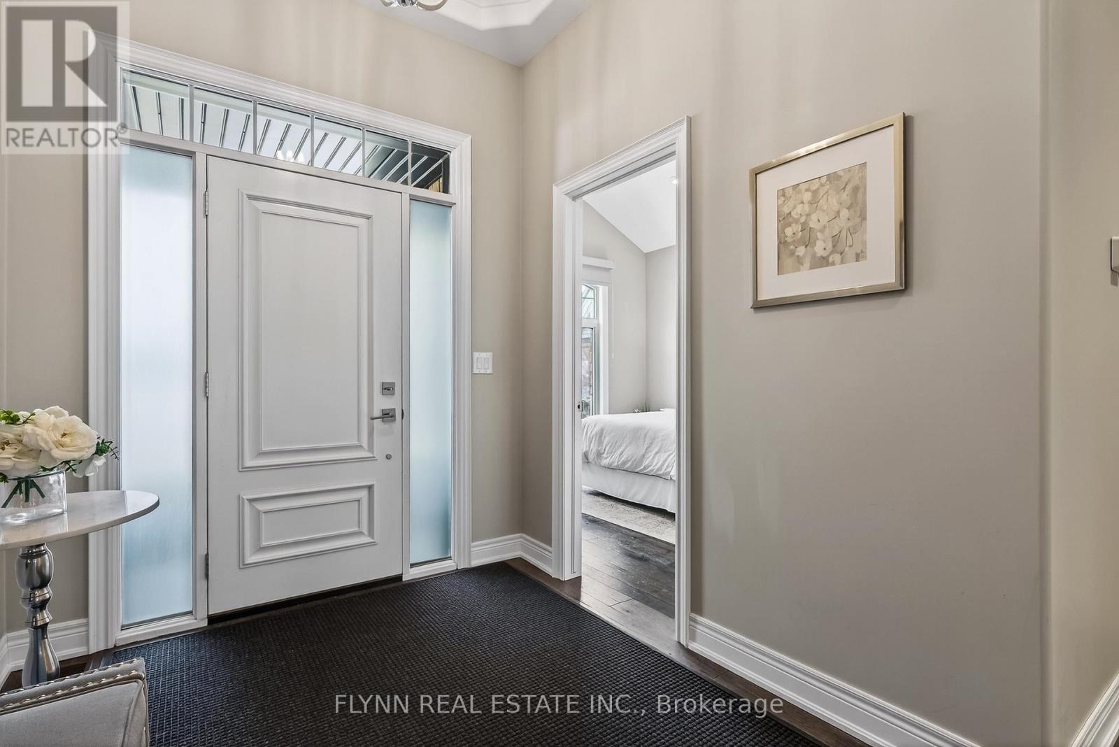 32 Ridgeview Crescent, Niagara-On-The-Lake, Ontario L0S 1J1 - Photo 5 - X12800762