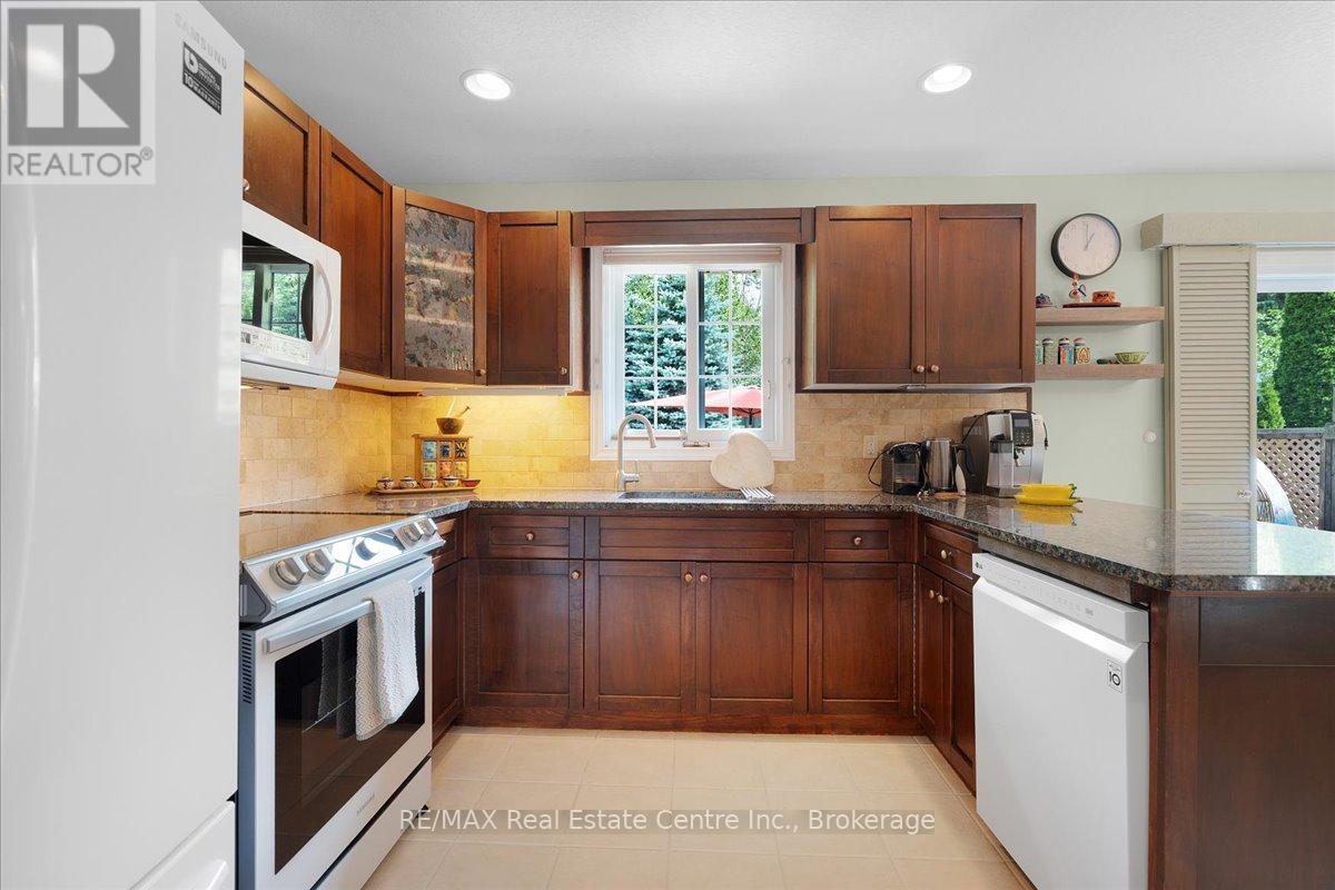 139 Gold Street, Centre Wellington, Ontario  N0B 1S0 - Photo 15 - X12365861