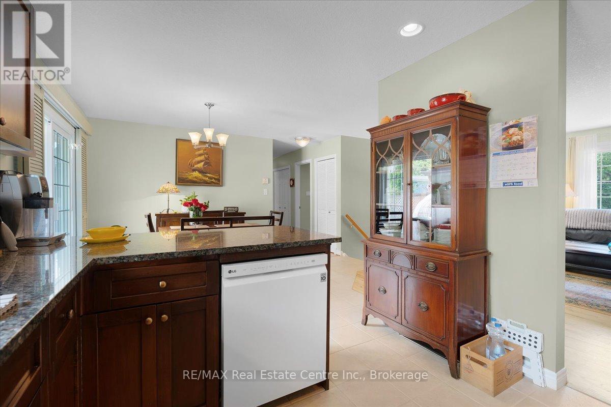 139 Gold Street, Centre Wellington, Ontario  N0B 1S0 - Photo 14 - X12365861