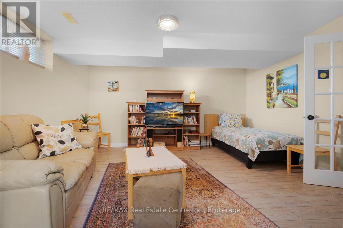 139 Gold Street, Centre Wellington, Ontario  N0B 1S0 - Photo 28 - X12365861