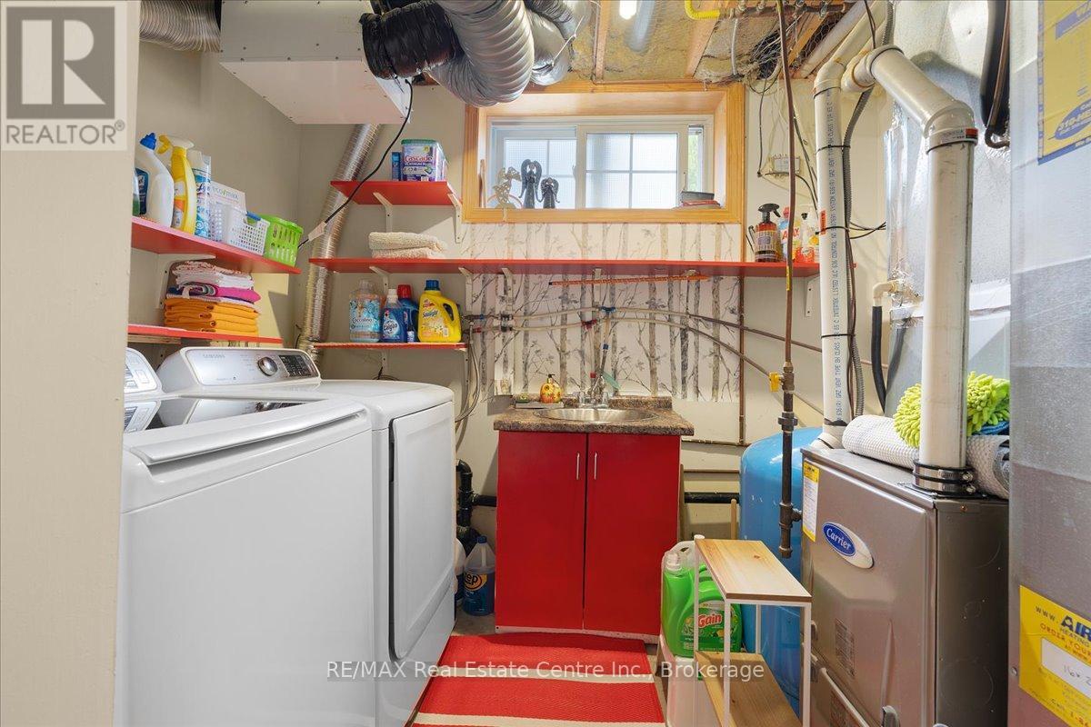 139 Gold Street, Centre Wellington, Ontario  N0B 1S0 - Photo 32 - X12365861