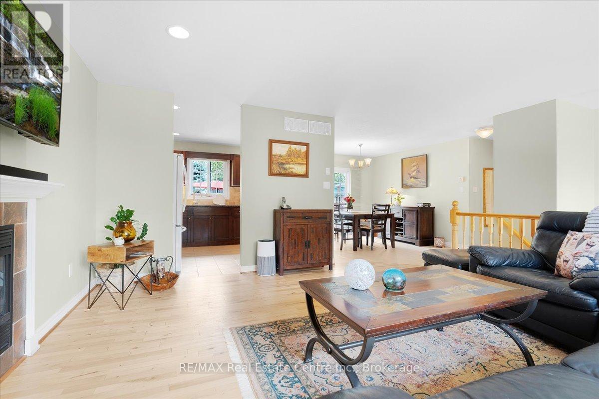 139 Gold Street, Centre Wellington, Ontario  N0B 1S0 - Photo 8 - X12365861