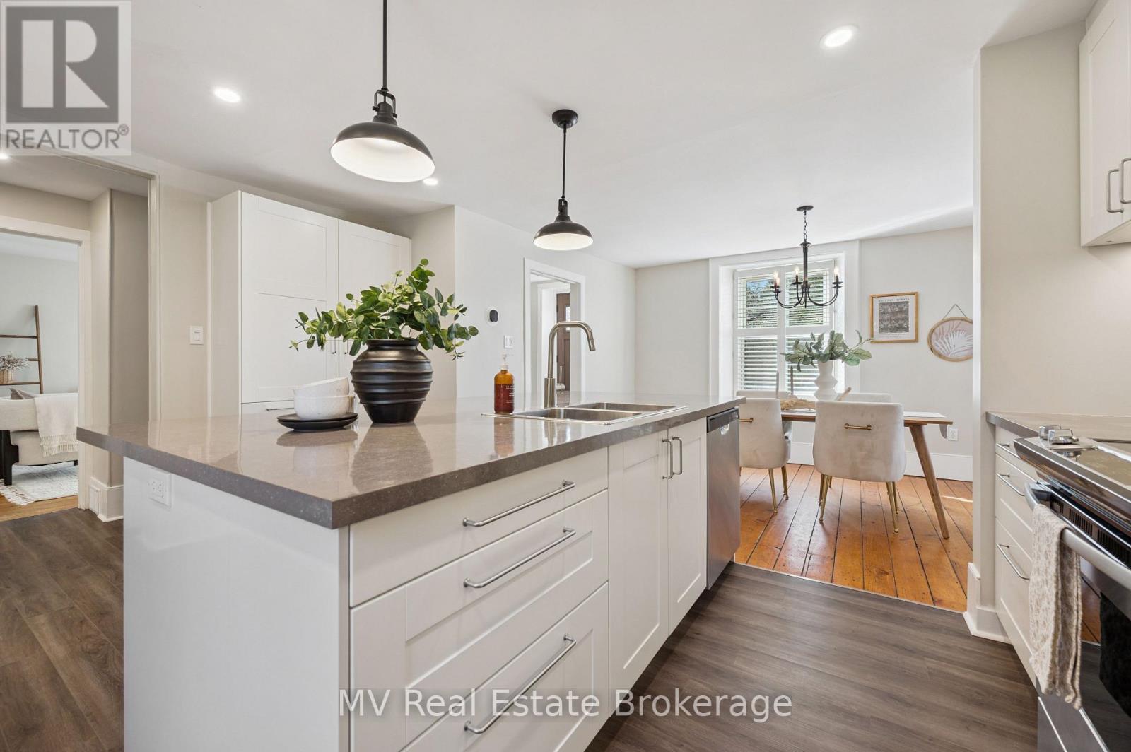 377 Geddes Street, Centre Wellington, Ontario  N0B 1S0 - Photo 11 - X12746000