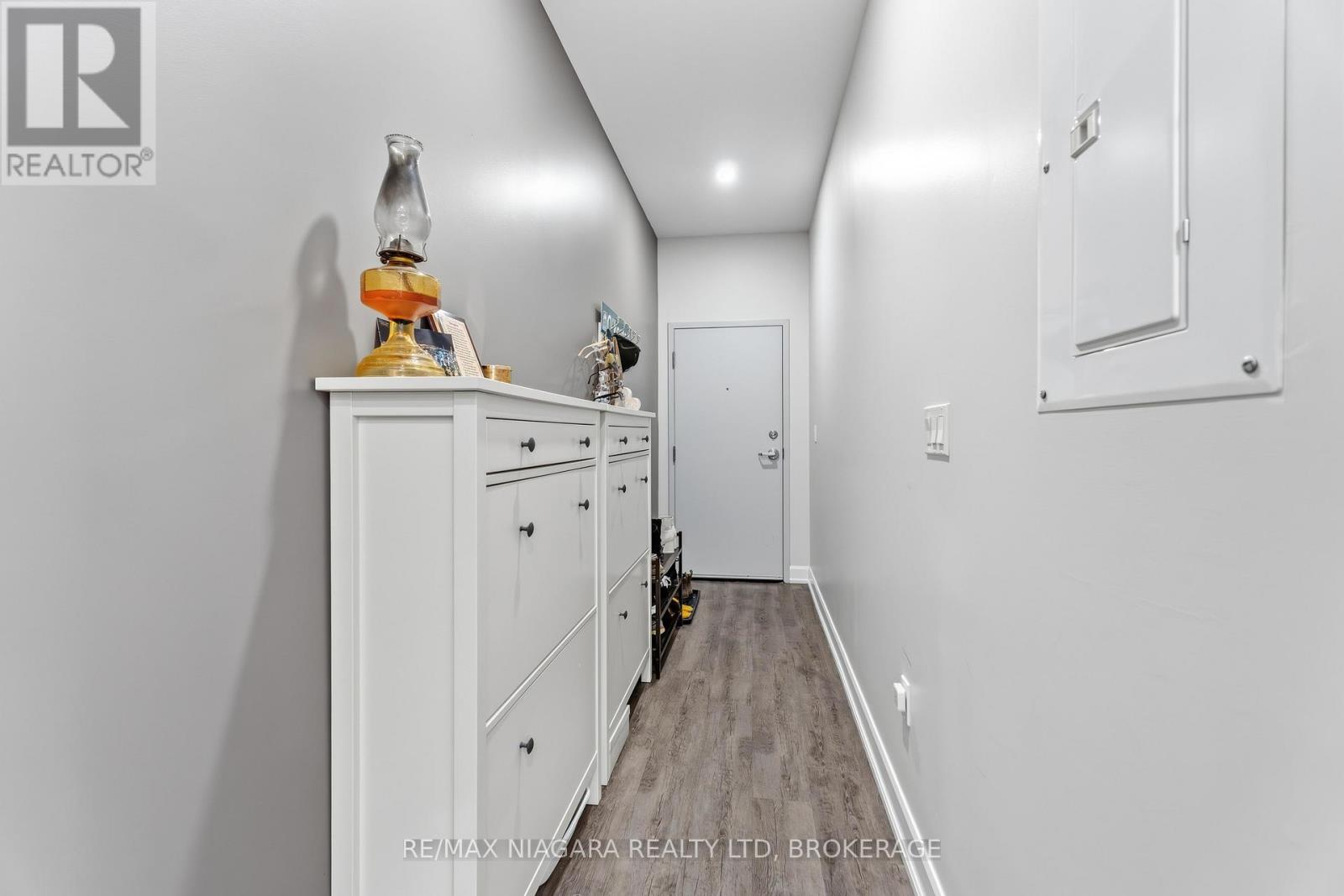 4 - 405 Merritt Street, St. Catharines, Ontario  L2P 1P5 - Photo 10 - X12800886