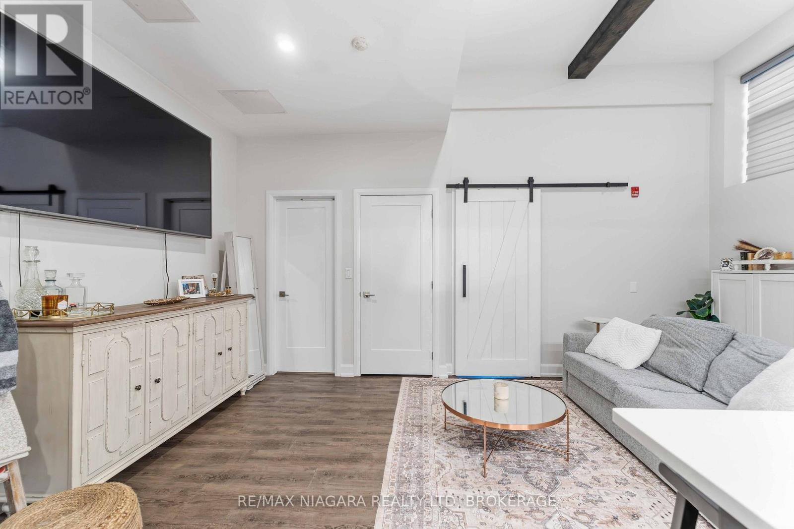 4 - 405 Merritt Street, St. Catharines, Ontario  L2P 1P5 - Photo 4 - X12800886