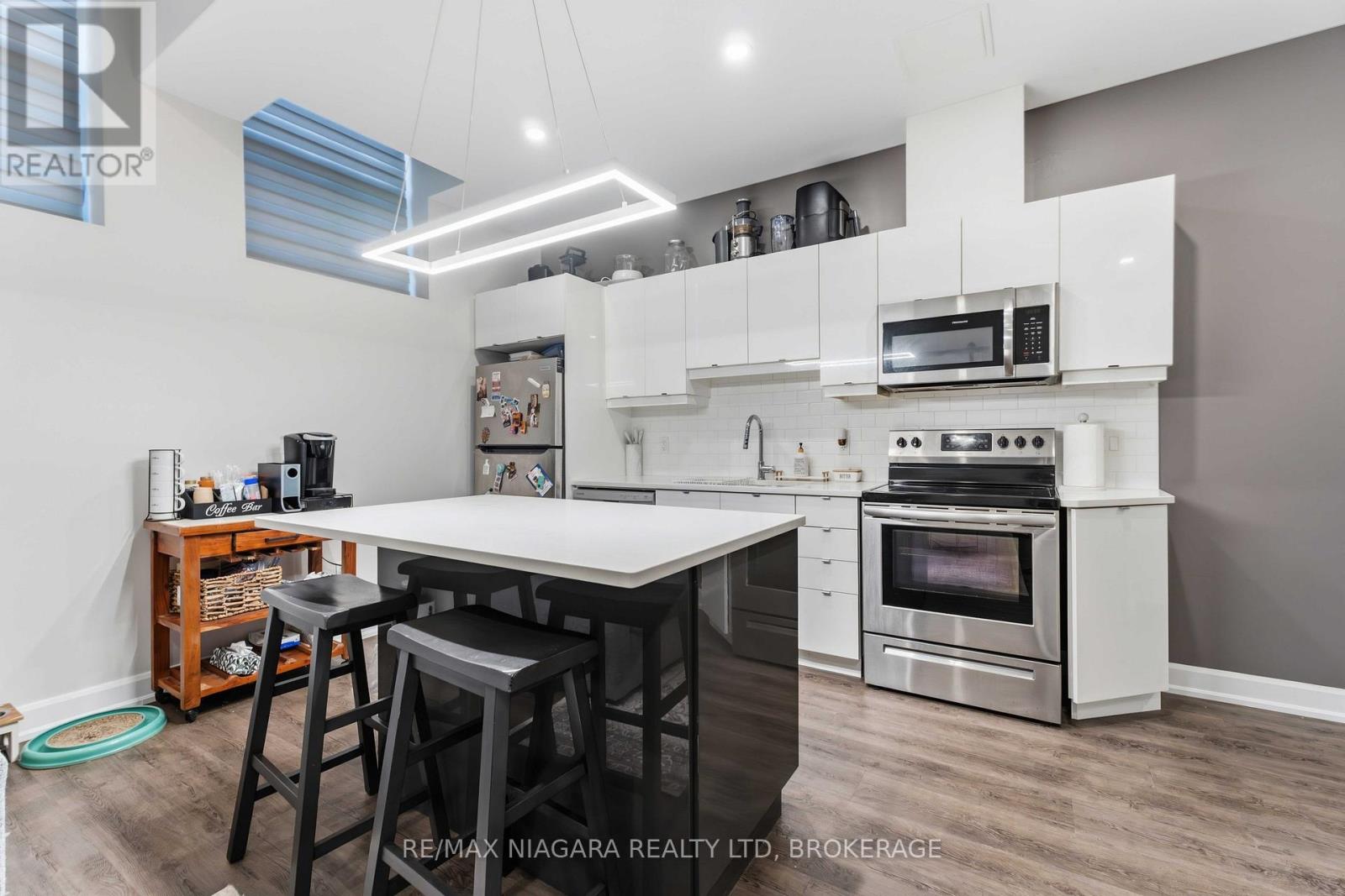 4 - 405 Merritt Street, St. Catharines, Ontario  L2P 1P5 - Photo 7 - X12800886