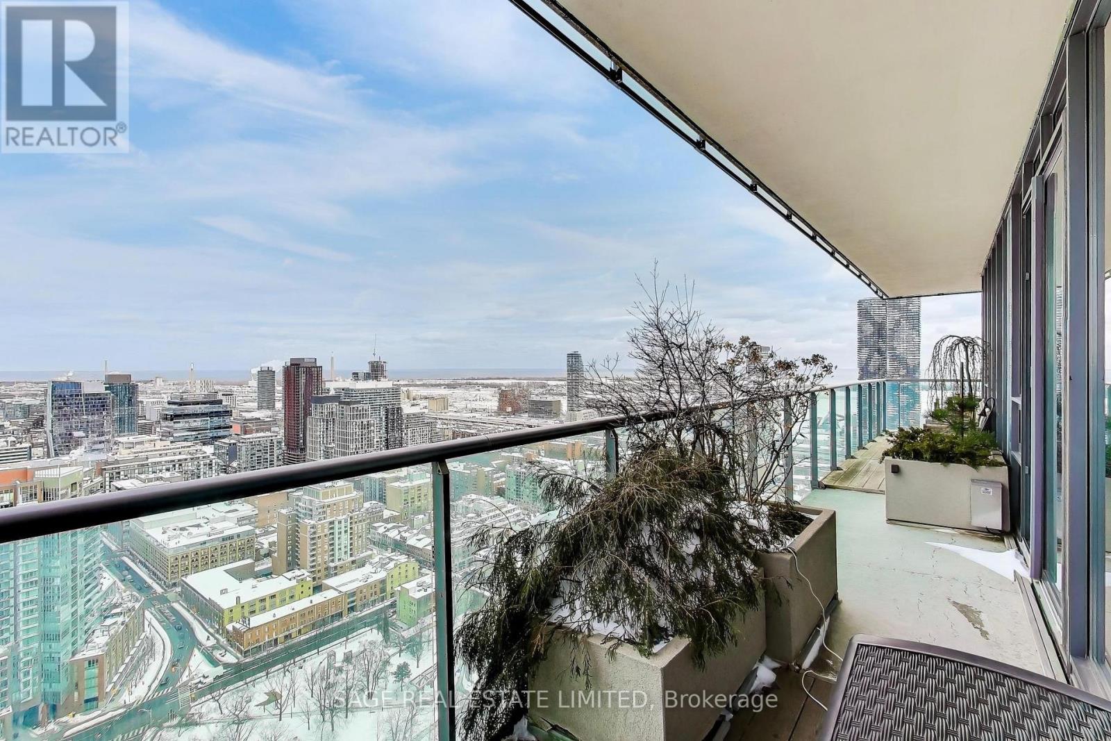 4004 - 33 Lombard Street, Toronto, Ontario  M5C 3H8 - Photo 29 - C12795198