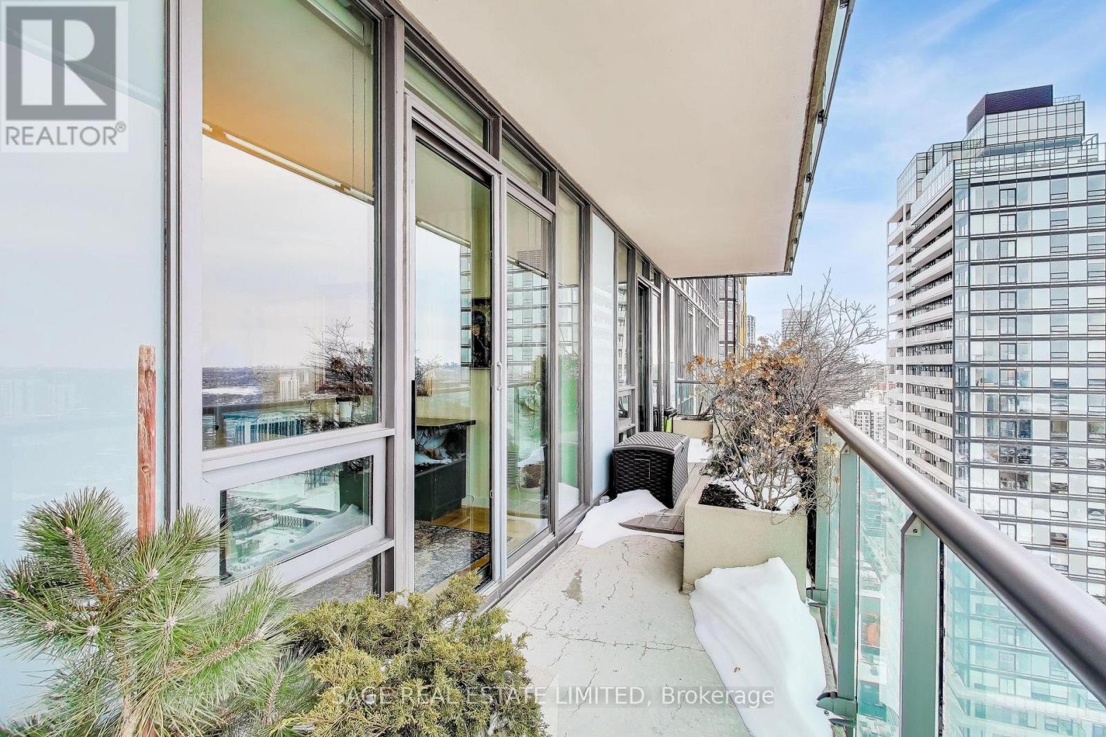 4004 - 33 Lombard Street, Toronto, Ontario  M5C 3H8 - Photo 28 - C12795198