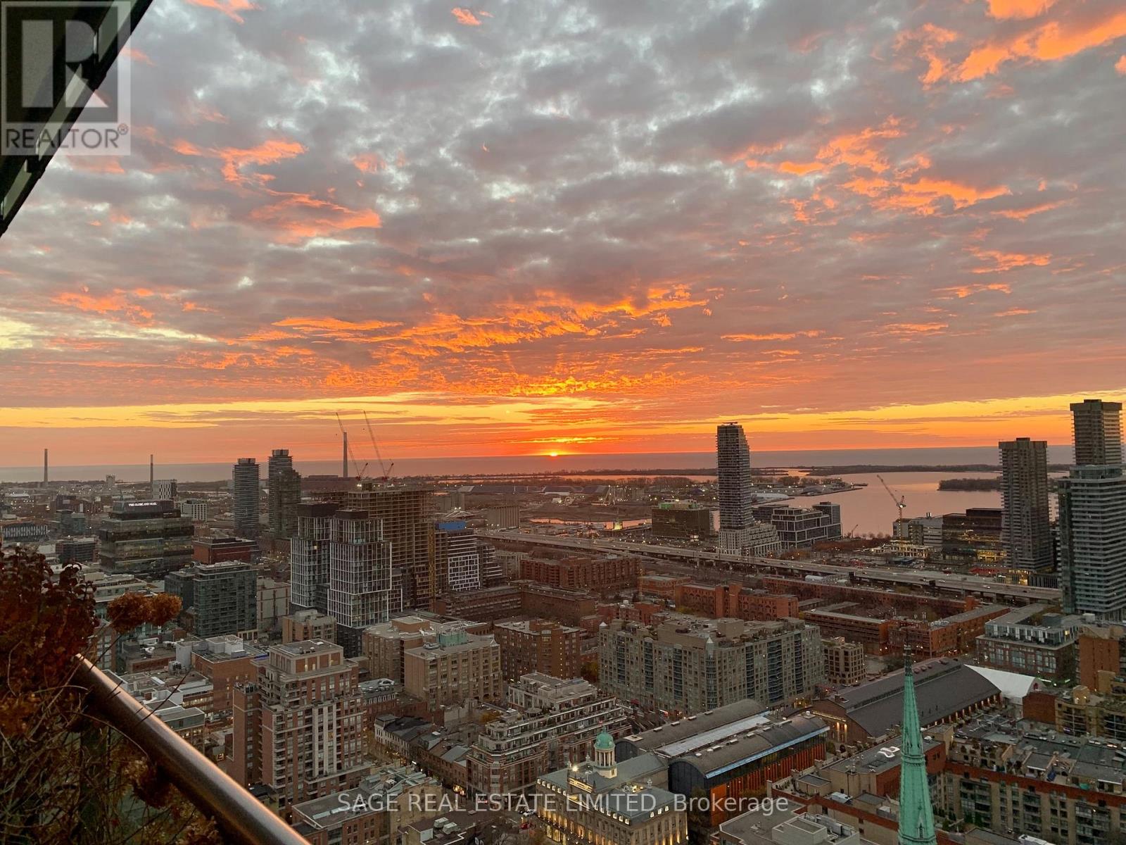 4004 - 33 Lombard Street, Toronto, Ontario  M5C 3H8 - Photo 39 - C12795198