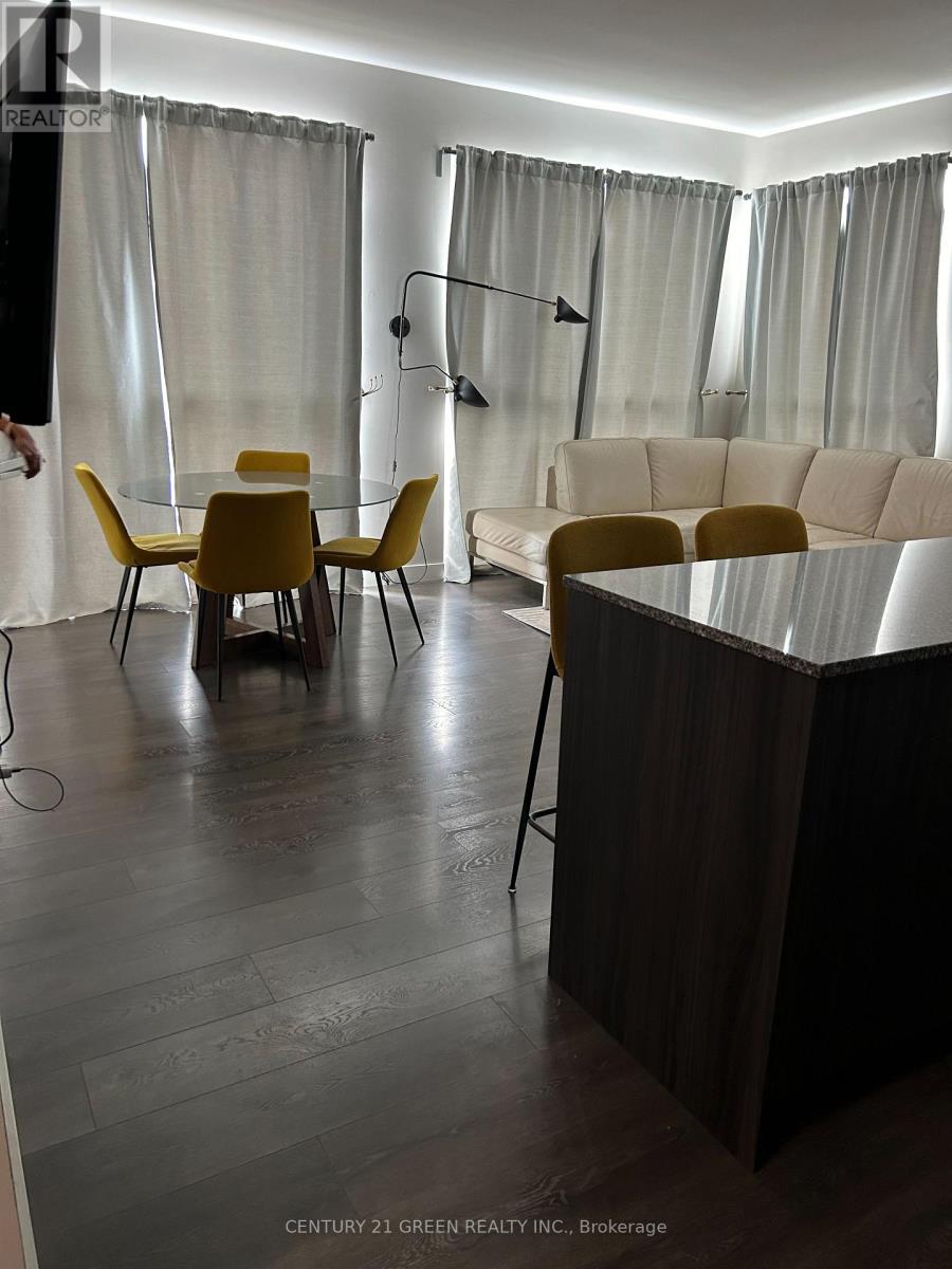 403 - 210 Sabina Drive, Oakville, Ontario  L6H 0W6 - Photo 7 - W12794814